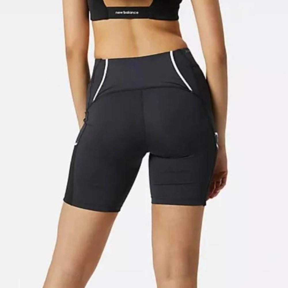 NEW BALANCE WOMENS Q SPEED UTILITY FITTED SHORTS - Picture 4 of 4